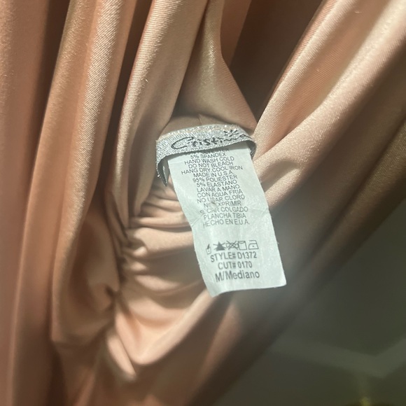 Dress - Picture 3 of 4